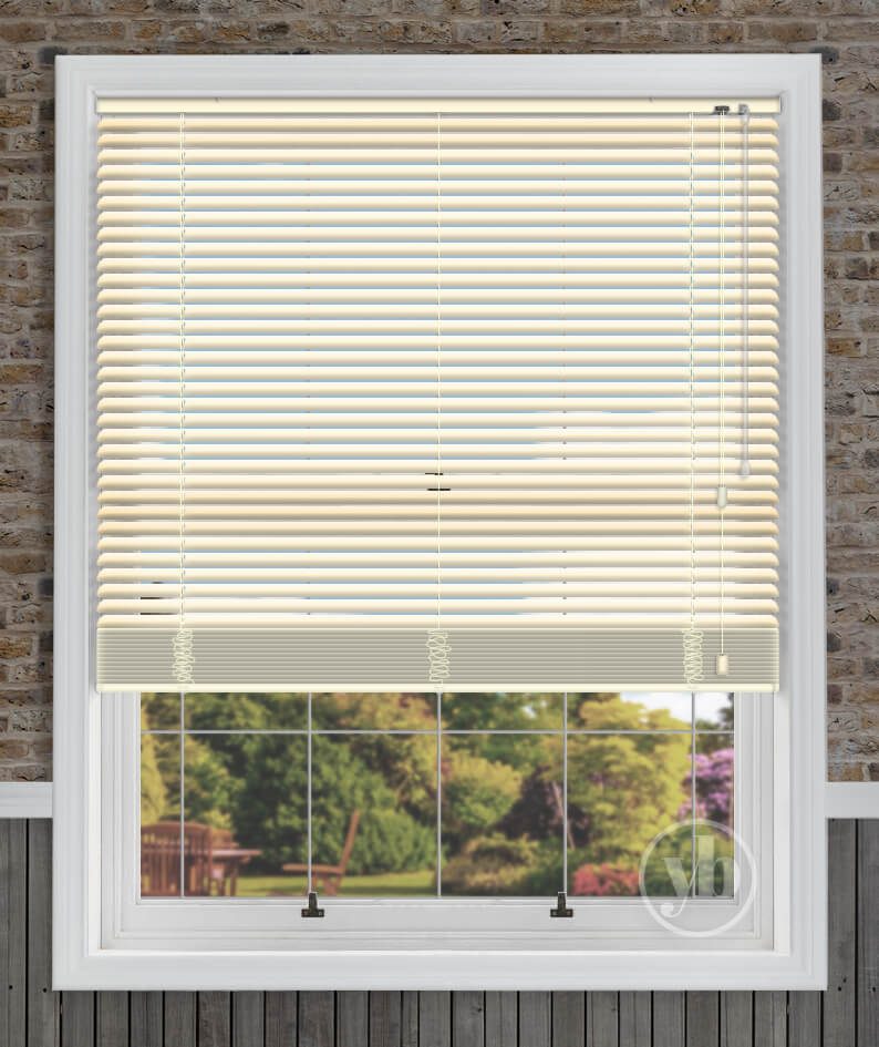 Venetian blinds, such as Sweet Meadow, are perfect for small windows